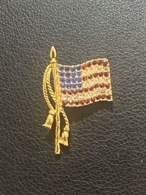 Oh Say Can You C..Gold-Tone American Flag Crystal Brooch - Red, Blue, White